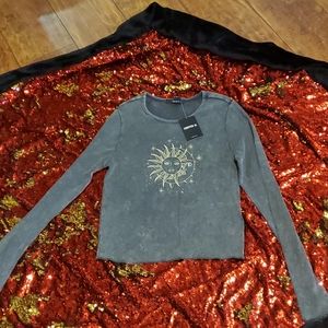 Forever 21 long sleeve t shirt